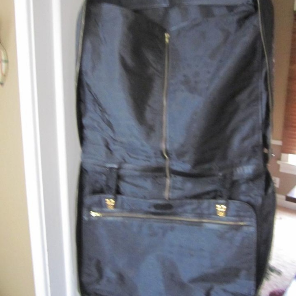 *FLASH SALE!*  MCM Garment Bag + Strap RARE! - Picture 5 of 7